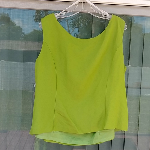 K Woman Collection Top and Jacket. - Picture 7 of 7